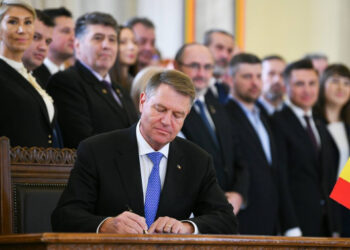 Zeci de procurori și judecători, numiți în funcție de Klaus Johannis. Și în instanțele din Beiuș, Marghita, Aleșd