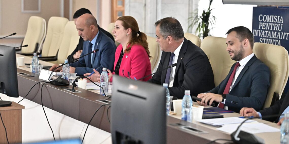 Cine e orădeanul care o consiliază pe ministrul Educației. Doctorat pe modul cum s-a făcut trecerea frauduloasă, în perioada 1980 – 1989, a graniţei de Vest româno-maghiară