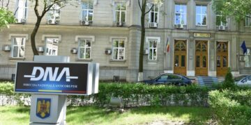 Doi notari, trimiși în judecată pentru că ar fi eliberat certificate de moștenitor falsificate