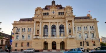 Primăria Oradea, acuzată că a difuzat ilegal muzica ambientală la festivalurile publice „Toamna Orădeană” şi „Caravana Florilor” / Şapte ani de procese, la Bucureşti