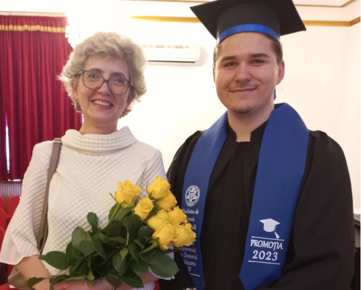 Ce crede un șef de promoție despre școală și dascălii săi.Andrei Oros a absolvit Facultatea de Inginerie Managerială și Tehnologică cu cea mai mare medie