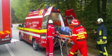 Copil intubat după ce a fost spulberat de un șofer de 25 de ani, băut