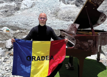 Orădeanul pregătit să intre a treia oară în Cartea Recordurilor. Peste 7.600 de instantanee de la concertul susținut pe Everest