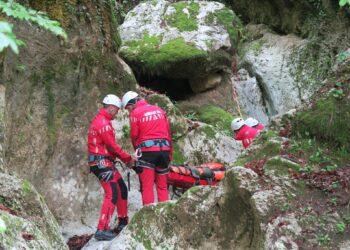 Zi de foc pentru salvamontiştii din întreagă ţară / 39 de persoane salvate şi un caz de deces