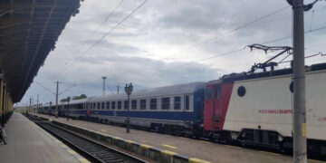 Furtunile au închis calea ferată în nordul României: trenuri blocate în staţii / Trafic feroviar întrerupt pe raza regionalelor Cluj şi Iaşi