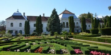 Disputa pentru cel mai mare castel din Transilvania va fi tranșată de Înalta Curte de Casație și Justiție