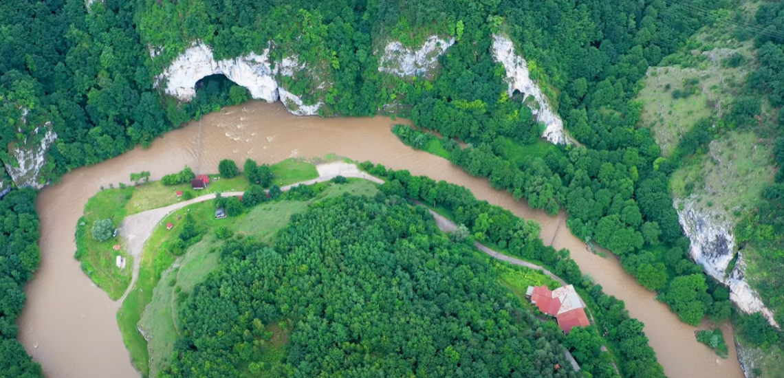 CJ Bihor a pus mâna pe 8 milioane de euro pentru protejarea şi conservarea biodiversităţii din Defileul Crișului Repede