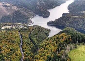 „Drumul Apusenilor”, cea mai frumoasă şi pitorească şosea din Ardeal, va fi finalizat în iulie / Clujul e gata, Bihorul, pe aproape