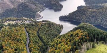 „Drumul Apusenilor”, cea mai frumoasă şi pitorească şosea din Ardeal, va fi finalizat în iulie / Clujul e gata, Bihorul, pe aproape