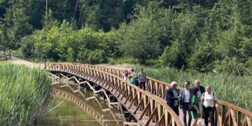 GALERIE. O noua atracție turistică în Țara Beiușului. E construită în jurul unui lac