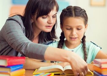 263 de profesori din Bihor declară la ANAF că obțin venituri din meditații