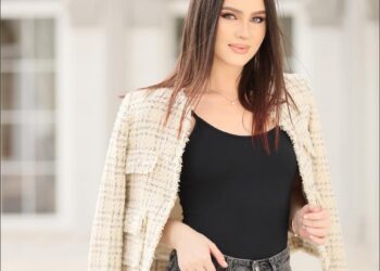 Anda Andrișca din Bordul Copiilor (UNICEF),  la Facultatea de Drept a UBB Cluj-Napoca: Îmi propun să intru într-un sistem care are încă nevoie de reformare, în speranța că pot contribui și eu la ceea ce înseamnă justitie imparțială și corectă