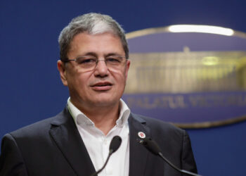 Ciolacu îi cere lui Boloș să pună în aplicare un plan cu 4 măsuri care ar urma să aducă economii de 6-8 miliarde de lei