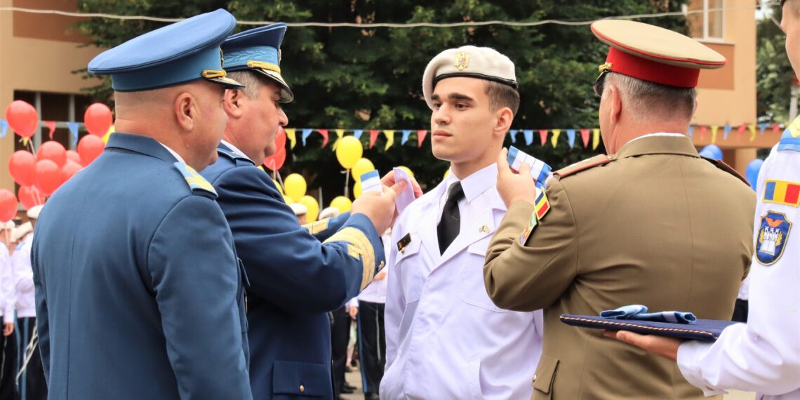 Călin Hartzos a primit cel mai mare grad onorific acordat elevilor din colegiile militare