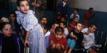 Lagărul groazei de la Cighid este scenariul care se repetă în prezent. „Noi am fost trimiși, de fapt, să murim. Cu furtunul cu apă rece, bătuți, dezbrăcați mai mulți în paturi„