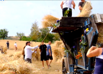 Consulul care vrea să țină vii tradițiile . În complexul său Huta Slavia ești invitat să pătrunzi într-o lume născută cu 200 de ani în urmă