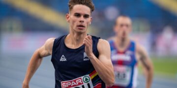 Fenomenul Dringo. În urmă cu trei ani, după ce la văzut cum aleargă, un prieten i-a spus că e nebun. Azi și-a trecut în palmares încă două titluri naționale