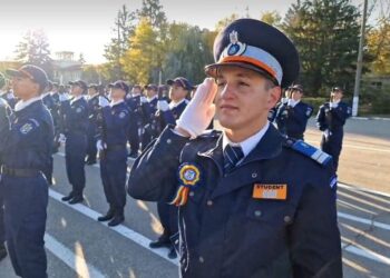 Din orfelin, ofițer. Din Orfelinat, în Jandarmeria Română. Andrei , tânărul care nu a lăsat ca orfelinatul să-i limiteze visul