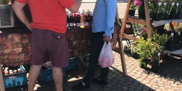 Dau ultimatum liberalilor: Până în toamnă, piețele volante trebuie să ajungă în cartiere!