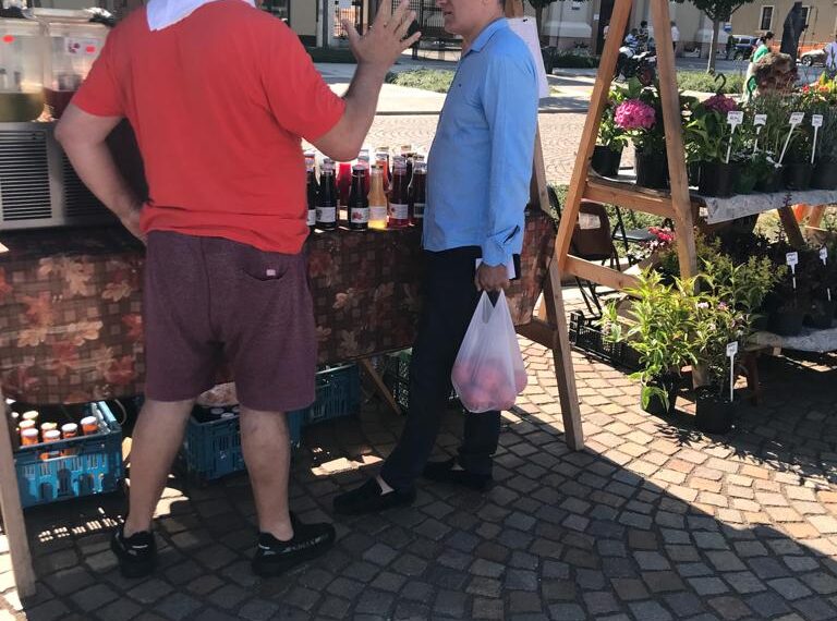 Dau ultimatum liberalilor: Până în toamnă, piețele volante trebuie să ajungă în cartiere!