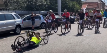 Se antrena pentru cel mai mare maraton de role din lume. Un accident i-a schimbat viața. Vrea să participe la Jocurile Paralimpice de la Paris