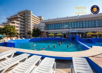 UPDATE. Ce a găsit DSP la hotelul din Felix unde zeci de turiști au avut simptome de toxinfecție alimentară.Și Protecţia Consumatorilor e la Muncel. A dispus închiderea bucătăriei