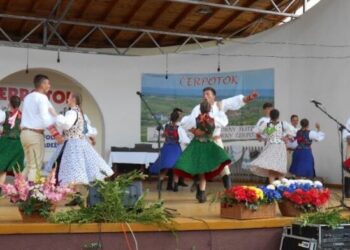 Festivalului Folcloric Internaţional al Tineretului Slovac la Valea Cerului