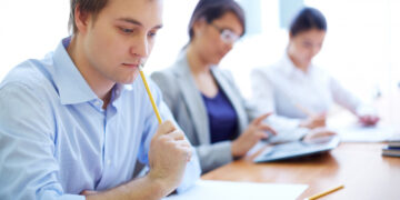 Peste 70 de profesori au abandonat examenul de titularizare în Bihor. Vezi subiectele