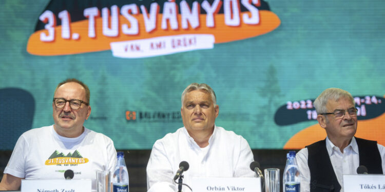 Orădeanul din dreapta lui Viktor Orban la Universitatea de Vară de la Băile Tușnad. Ce îi cerea premierului maghiar