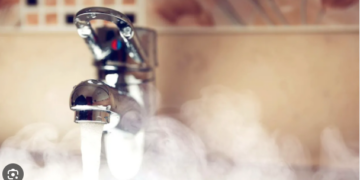 Un cartier din Oradea rămâne fără apă caldă începând de mâine dimineață. Harta străzilor afectate