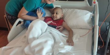 În țară nu a avut nici o șansă.Rareș a învins cancerul! „Cu disperare am apelat la Asociația Noel și în lacrimi m-am rugat să ne primiți în comunitatea aceasta minunată„