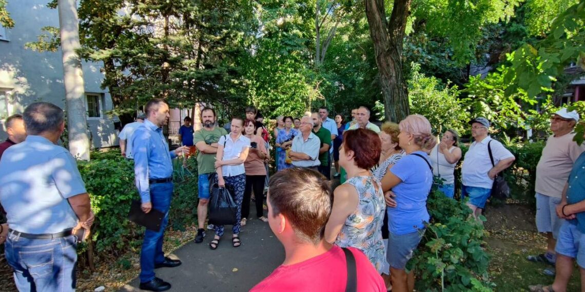 Oamenii din zona Aleea Onisifor Ghibu s-au opus măcelului verde și au câștigat. Primarul Birta, întors din drum