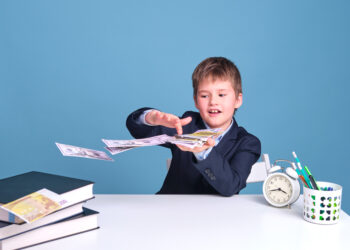 Se schimbă bursele elevilor. Apar bursele tehnologice și cele de excelență olimpică