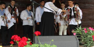 GALERIE. Cine a câștigat Marele Premiu al gestivalului-concurs de la Roșia. E oferit de un tezaur uman viu