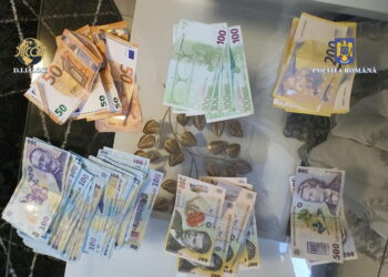 500 lei doza. 44 de adrese călcate de DIICOT. Vizată o grupare de droguri de mare risc