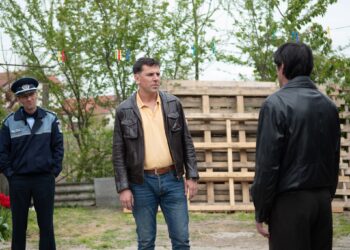 Filmul inspirat de un fapt real al salontanului Marian Fărcuț, nominalizare la Premiile Uniunii Cineaștilor din România. În distribuție, actorii orădeni