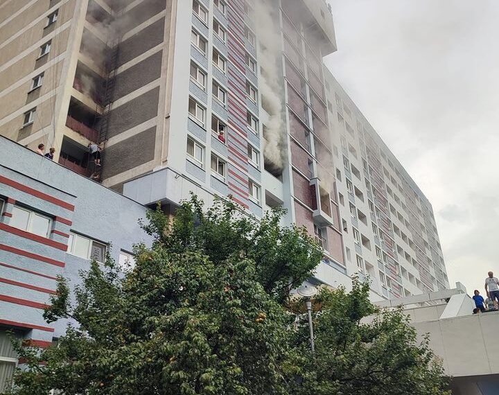 VIDEO. Incendiu la Hotelul Mureș din Băile Felix. 600 de oameni sunt cazați