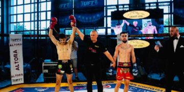 GALERIE. Beiușeanul de 18 ani, Răzvan Chiciu, debut cu un KO spectaculos în repriza a 3-a, la profesioniști, la UFT