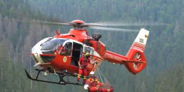 VIDEO. 45 de studenți și tot atâția specialiști, salvare montană în Padiș, în tabară MASH