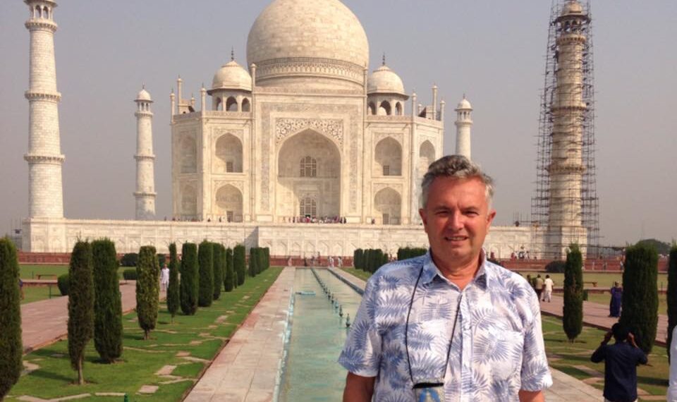 Medicul Gheorghe Scridon, care a murit printre trandafirii pe care i-a plantat în curtea Spitalului Militar, înmormântat mâine. Anunțul soției