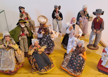Povestea femeii care a colecționat 3500 de păpuși. Valentina Șerban îi provoacă pe orădeni să aducă o păpușă cu ei la Muzeu
