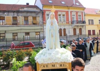 Pelarinaj cu Maica Domnului pe străzile din Oradea