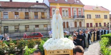 Pelarinaj cu Maica Domnului pe străzile din Oradea