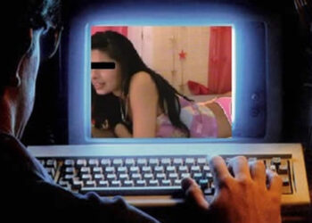 A filmat doi minori făcând sex şi a postat filmarea pe internet