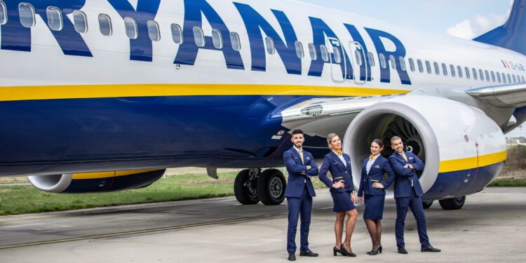Alertă dacă aveți zboruri în perioada 14-15 august. Piloții Ryanair, în grevă