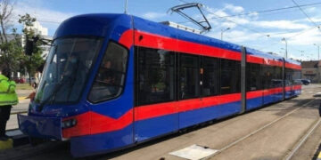 Primăria Oradea cumpără tramvaie de 220 milioane de lei fără TVA