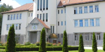 La admiterea din toamnă, locuri libere, la buget, la facultăți vedetă: Arhitectură, Matematică, Mecatronică, Robotică