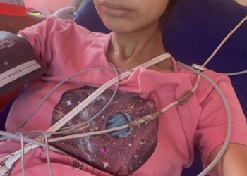 Andreea a rămas orfană după ce tatăl său a fost răpus  de o boală necruțătoare. Adolescenta, diagnosticată cu aceeași boală, are nevoie de sprijin