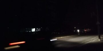 Beznă peste Oradea. Sute de apartamente din Oncea, Rogeriuș și Episcopia, fără curent. A căzut și rețeaua de internet RDS-RCS