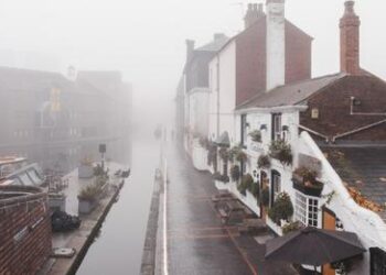 Al doilea oraș din UK care își declară falimentul